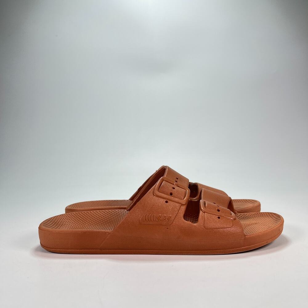 Freedom Moses Toffee Lightweight Comfort Slip On Casual Slide Sandal Youth Sz 4